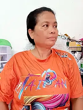 Snapshot of Fon_Bigboobs chatting on October 6, 2025, 7:31 am Fon Bigboobs online show from October 6, 2025, 7:31 am