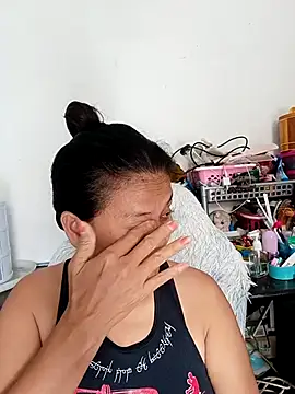 Snapshot of Fon_Bigboobs chatting on October 28, 2025, 5:50 am Fon Bigboobs online show from October 28, 2025, 5:50 am