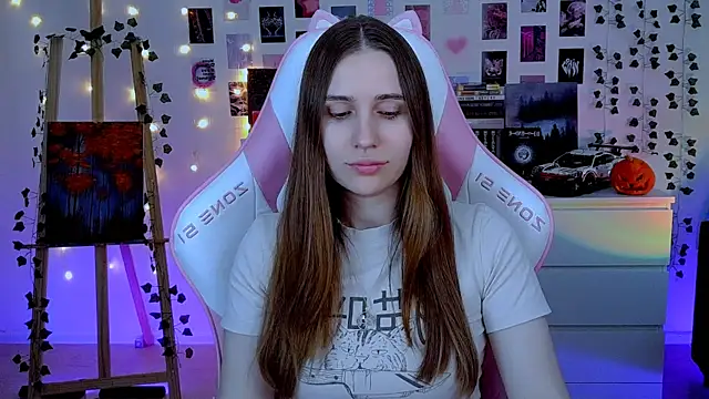 AliceCharmy online show from October 23, 2025, 5:28 am