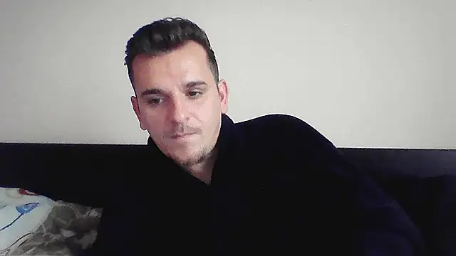 Huge cock22cm online show from October 8, 2025, 10:39 am