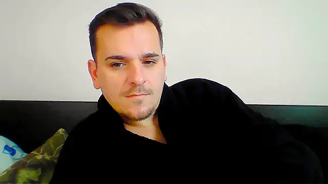 Huge cock22cm online show from December 15, 2025, 8:09 am