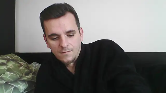 Huge cock22cm online show from February 26, 2025, 9:12 am