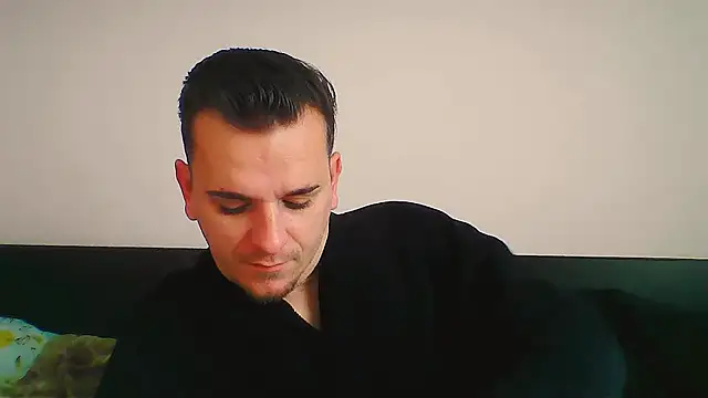 Huge cock22cm online show from November 17, 2025, 7:56 am