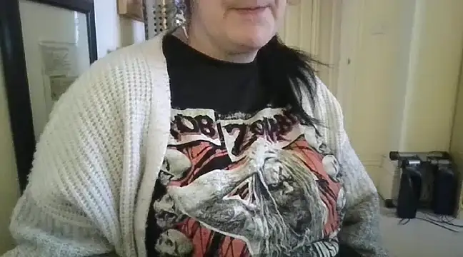 MissKisu online show from March 3, 2025, 1:34 pm