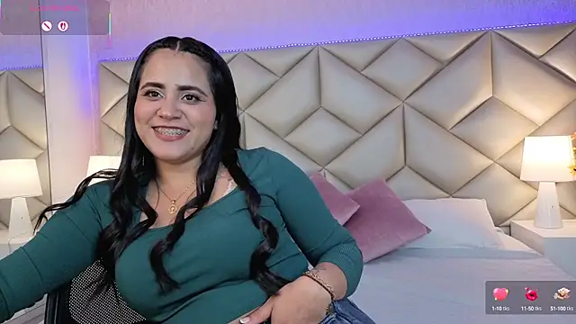 Brenda Garcia online show from September 16, 2025, 7:37 pm