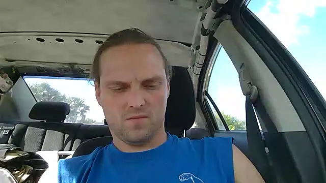 Snapshot of VitaminDrewFl chatting on March 4, 2026, 9:00 pm VitaminDrewFl online show from March 4, 2026, 9:00 pm