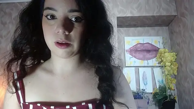 Snapshot of EmmaCowperr chatting on January 10, 2026, 3:57 am EmmaCowperr online show from January 10, 2026, 3:57 am