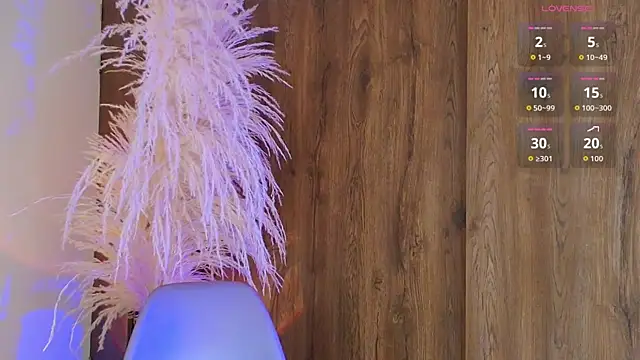 Josep Davies online show from September 21, 2025, 9:20 pm