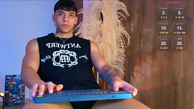 Josep Davies online show from October 15, 2025, 9:56 pm