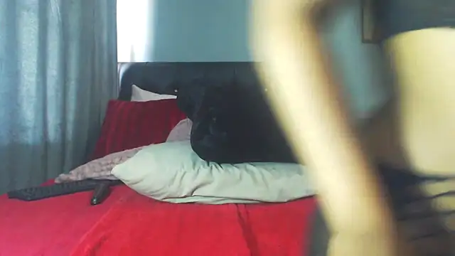 Snapshot of Fiercefoxxy chatting on October 30, 2025, 7:28 am Fiercefoxxy online show from October 30, 2025, 7:28 am