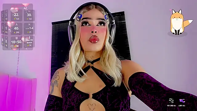 ladytslatina online show from March 15, 2026, 11:45 pm