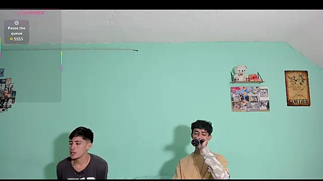 Snapshot of oliverhot2005 chatting on October 25, 2025, 3:01 pm oliverhot2005 online show from October 25, 2025, 3:01 pm