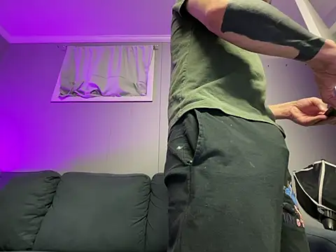 Snapshot of mouser21212 chatting on February 12, 2025, 5:16 pm mouser21212 online show from February 12, 2025, 5:16 pm