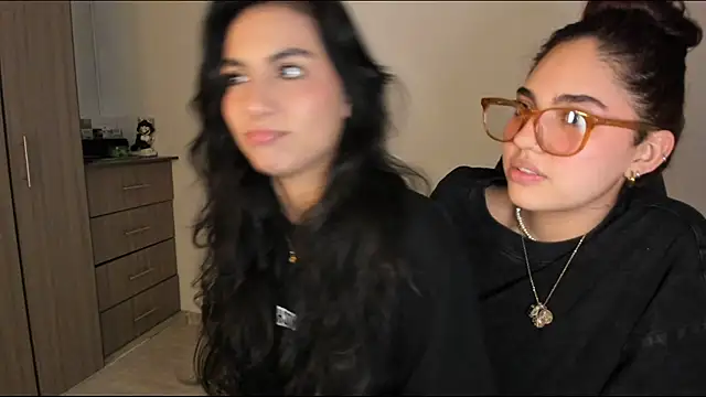 Dahian-peach online show from November 11, 2025, 5:35 am