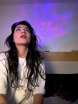 Dahian-peach online show from November 19, 2025, 6:13 am