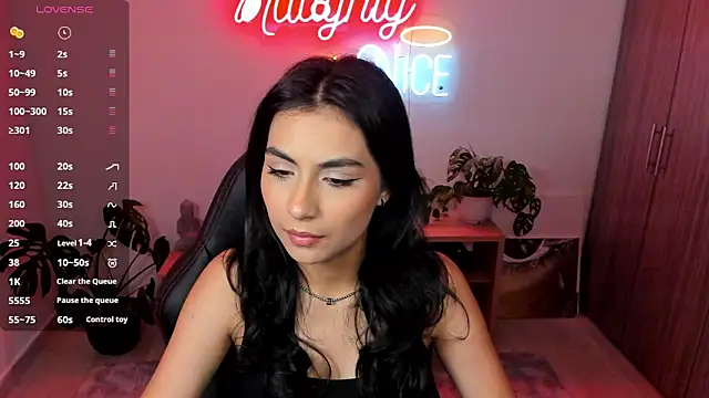 Dahian-peach online show from December 11, 2024, 1:47 am