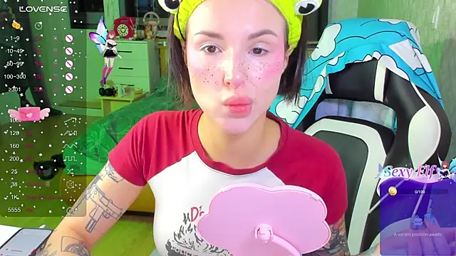 Snapshot of folinskayyya chatting on February 10, 2026, 12:53 am folinskayyya online show from February 10, 2026, 12:53 am