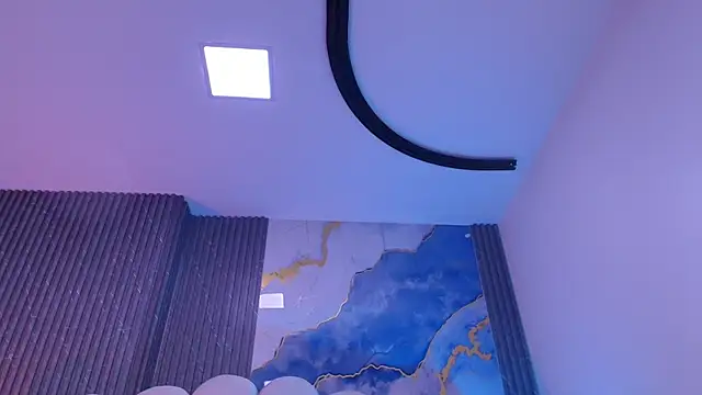 hot dione online show from March 31, 2026, 7:16 pm