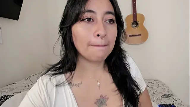 LisaHadwin online show from May 10, 2026, 3:03 pm