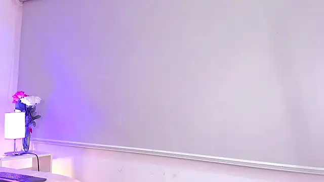 Snapshot of isa_molly chatting on October 9, 2025, 11:16 pm isa molly online show from October 9, 2025, 11:16 pm