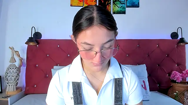 Ruth harvey  online show from November 1, 2025, 2:00 pm