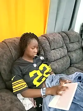 Snapshot of carenic chatting on October 22, 2025, 5:56 pm carenic online show from October 22, 2025, 5:56 pm