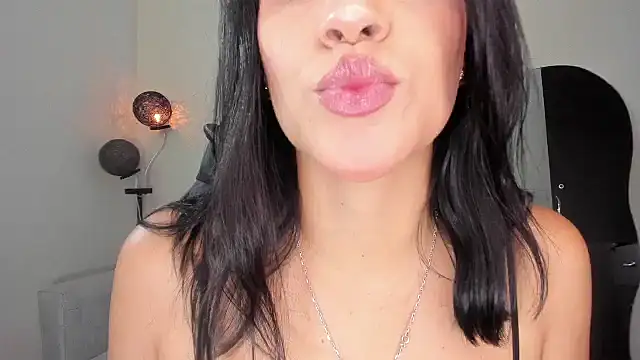 Snapshot of AvaAngel69 chatting on June 27, 2026, 2:39 am AvaAngel69 online show from June 27, 2026, 2:39 am