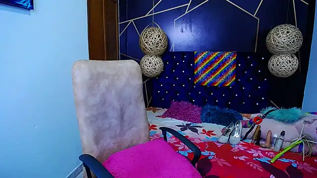 Snapshot of EmilyTsSweet chatting on March 12, 2025, 5:07 pm EmilyTsSweet online show from March 12, 2025, 5:07 pm