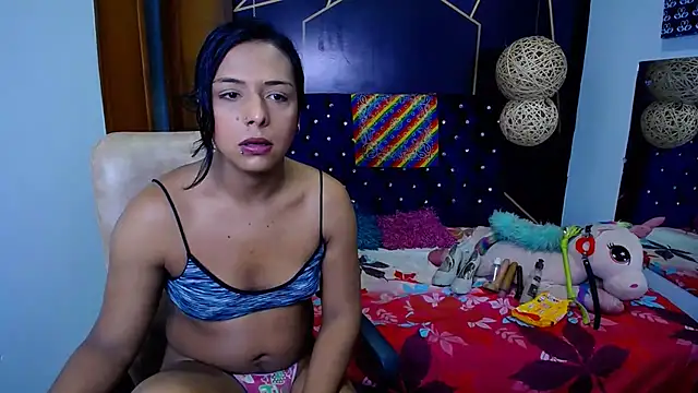 Snapshot of EmilyTsSweet chatting on March 11, 2025, 2:18 pm EmilyTsSweet online show from March 11, 2025, 2:18 pm