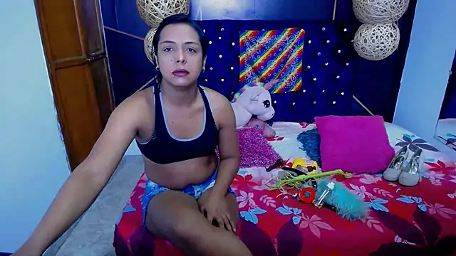 Snapshot of EmilyTsSweet chatting on March 8, 2025, 2:08 pm EmilyTsSweet online show from March 8, 2025, 2:08 pm