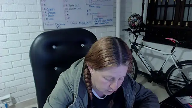 ViioletaMora online show from February 27, 2025, 9:40 am