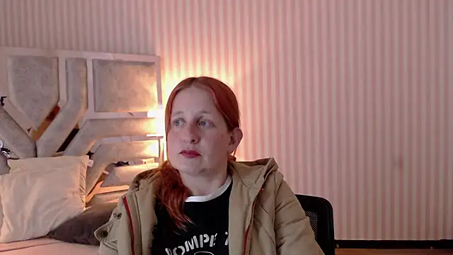 ViioletaMora online show from March 18, 2025, 2:29 am