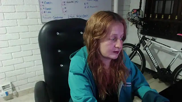 ViioletaMora online show from February 16, 2025, 11:39 pm