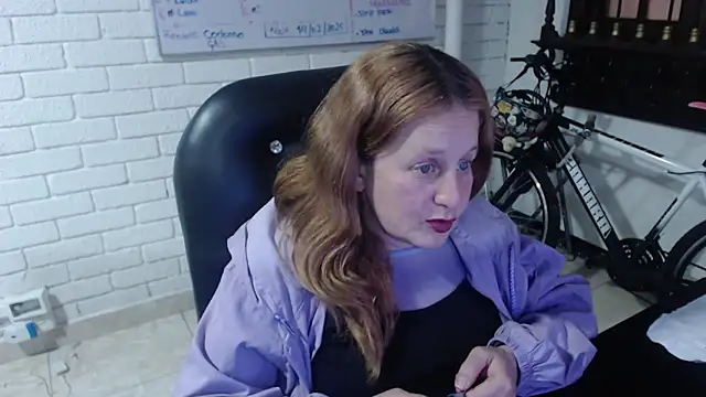 ViioletaMora online show from February 21, 2025, 4:29 am