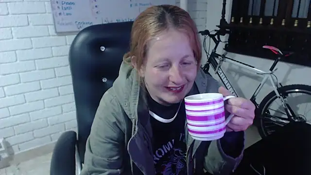ViioletaMora online show from February 22, 2025, 6:39 am