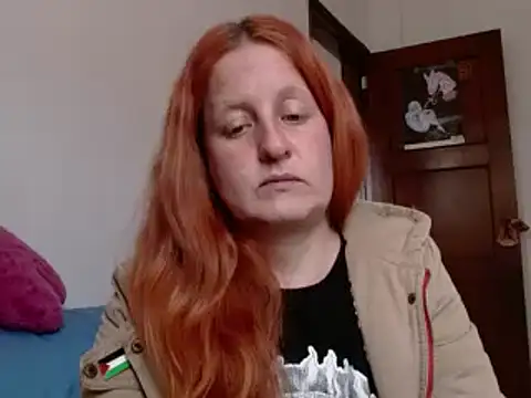 Snapshot of ViioletaMora chatting on October 7, 2025, 7:48 pm ViioletaMora online show from October 7, 2025, 7:48 pm