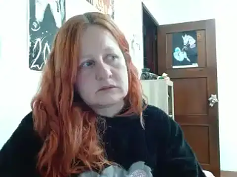 Snapshot of ViioletaMora chatting on February 8, 2026, 11:46 pm ViioletaMora online show from February 8, 2026, 11:46 pm