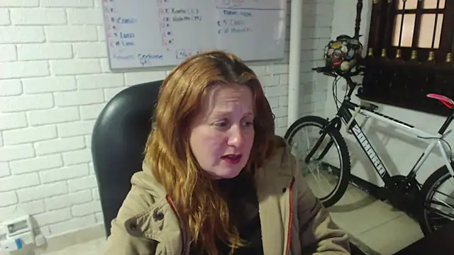 ViioletaMora online show from February 16, 2025, 7:04 am
