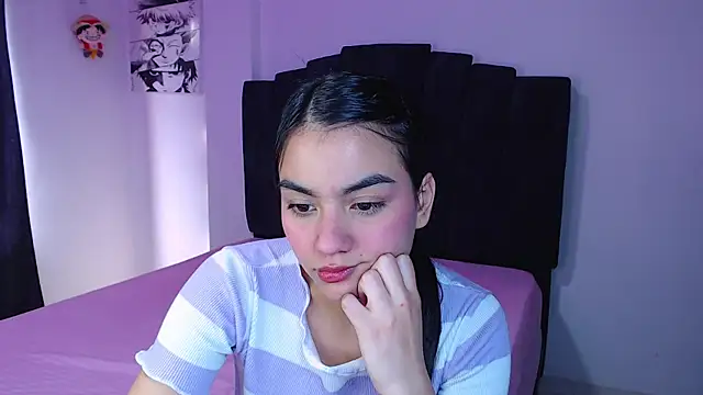 Ariel Zeo1 online show from April 12, 2026, 8:45 pm