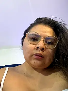 alice love052 online show from November 15, 2025, 4:27 am