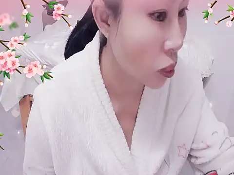 xiaoxuer online show from March 7, 2025, 5:18 am