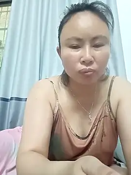 xiaoxuer online show from May 16, 2026, 3:16 am