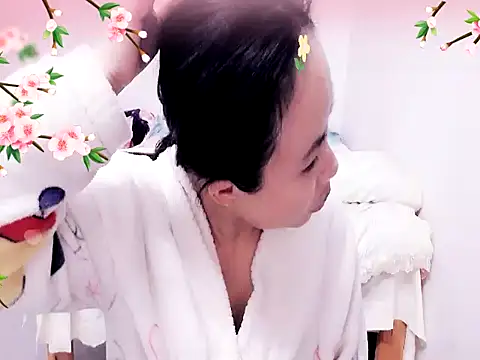 xiaoxuer online show from February 18, 2025, 4:48 am