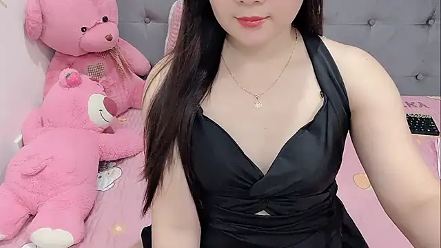 Snapshot of Funikio chatting on September 18, 2025, 1:58 pm Funikio online show from September 18, 2025, 1:58 pm