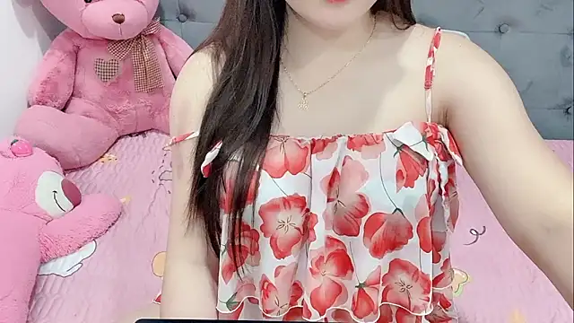 Snapshot of Funikio chatting on October 12, 2025, 3:46 pm Funikio online show from October 12, 2025, 3:46 pm