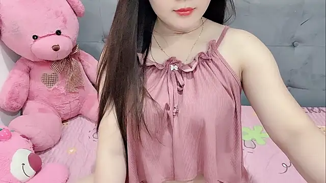 Snapshot of Funikio chatting on October 11, 2025, 3:35 pm Funikio online show from October 11, 2025, 3:35 pm