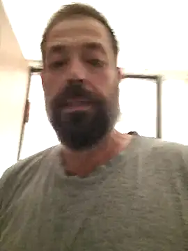 Snapshot of zefside42 chatting on November 2, 2025, 12:21 pm zefside42 online show from November 2, 2025, 12:21 pm