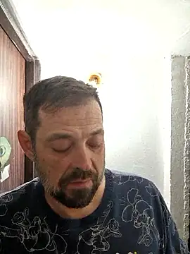 zefside42 online show from January 5, 2026, 5:27 pm