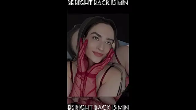 Snapshot of Camilla__one__ chatting on December 16, 2025, 1:32 am Camilla one online show from December 16, 2025, 1:32 am