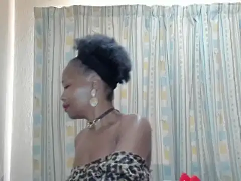 Snapshot of AfricanSquirtingQueen chatting on October 5, 2025, 6:15 am AfricanSquirtingQueen online show from October 5, 2025, 6:15 am